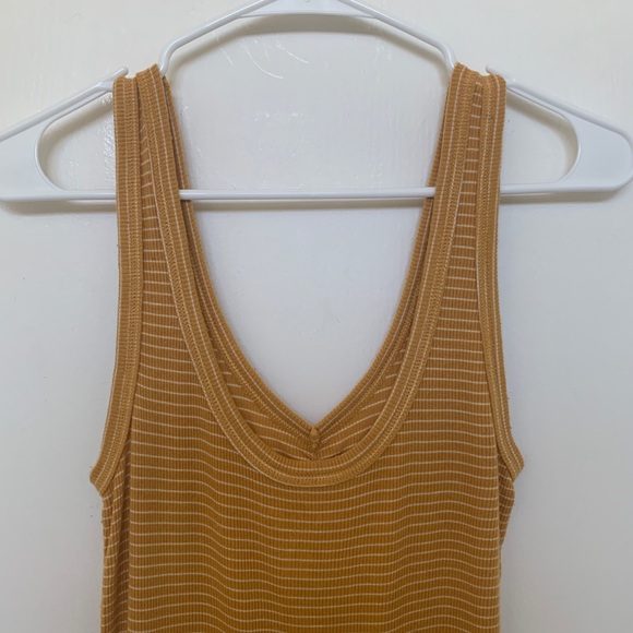 Tank top - Picture 3 of 4